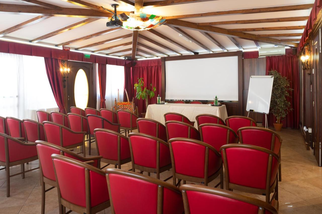 Hotel Trinacria Palermo Bagian luar foto