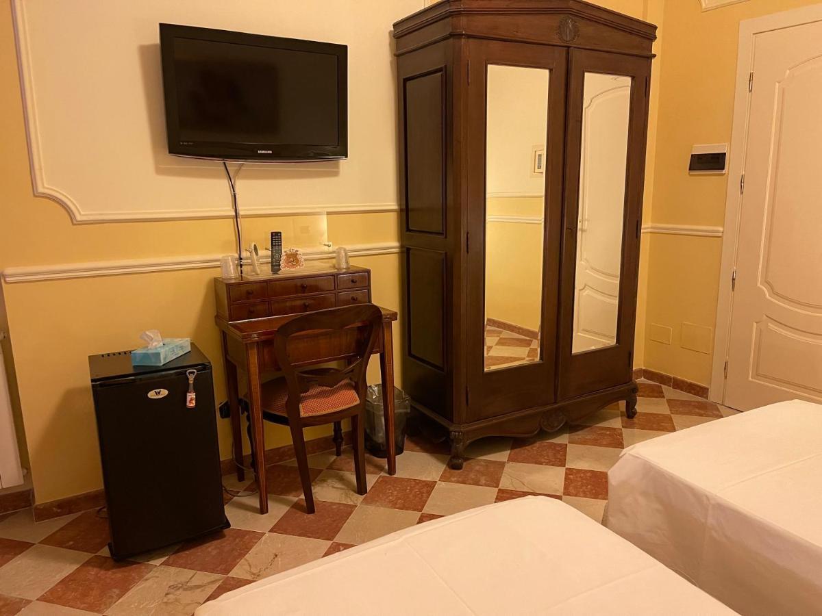 Hotel Trinacria Palermo Bagian luar foto